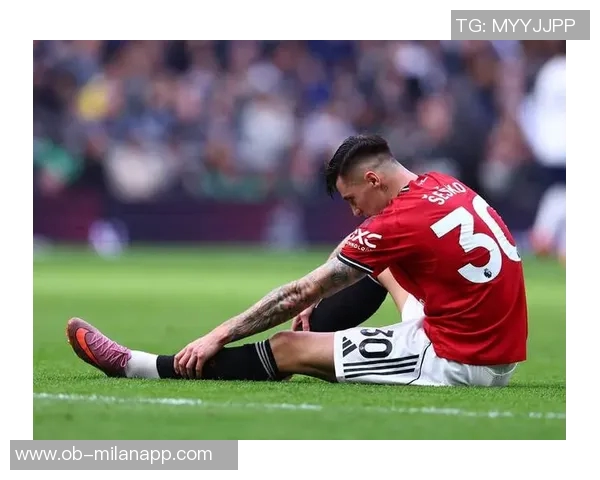 曼联转变阵型为433备战非洲杯姆伯莫等球员缺席