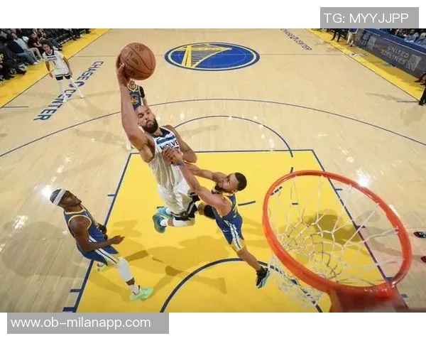 戈贝尔狂砍八记扣篮库里成背景板森林狼官方推文邀你观看精彩集锦