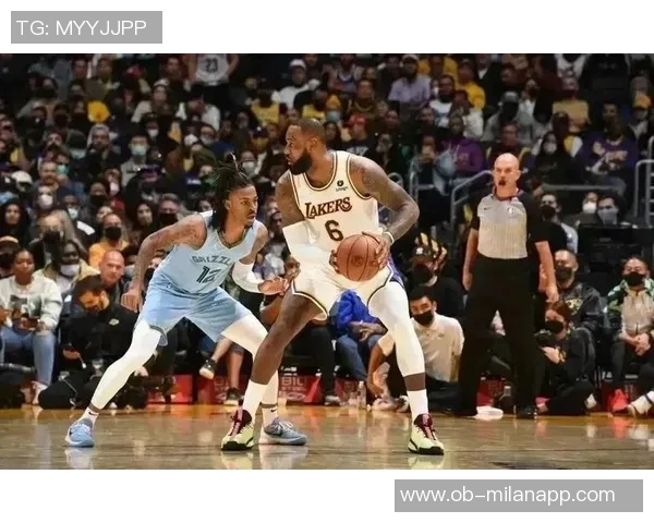 湖人本赛季对阵灰熊全胜三场成功实现横扫成就